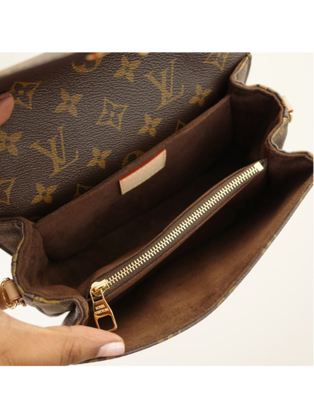 LOUIS VUITTON Monogram Pochette Metis East West - Picture 9 of 16